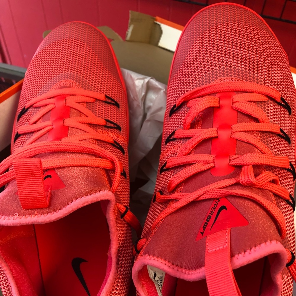 Men’s sneakers size 13